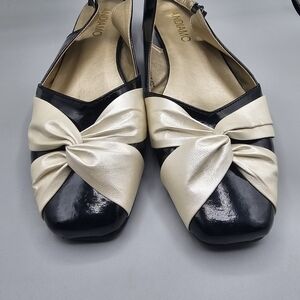 J.Renee Black and Cream Bow Flats
